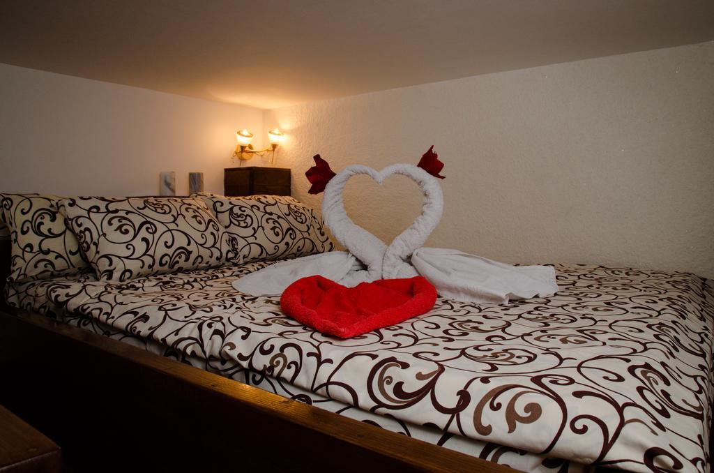 Babylon Apartment On Bukovinskaya Street Ривне Екстериор снимка